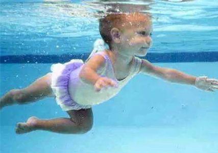 空气能热泵为婴儿游泳馆保驾护航，热水稳定更安心